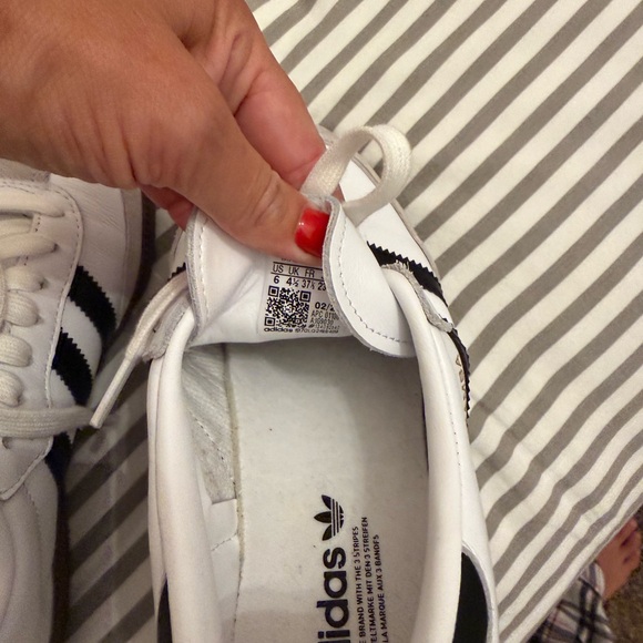 Adidas  Samba Classic White and Black Shoes - Picture 3 of 3